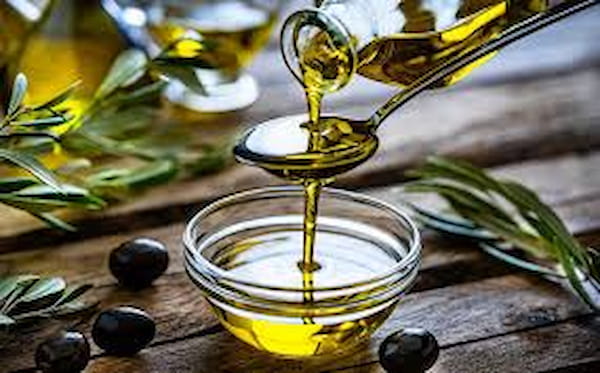 خرید روغن زیتون عالی + قیمت فروش استثنایی